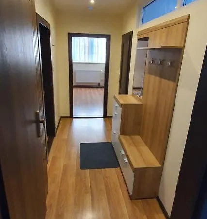 Daire Apartmanystocklova1 *